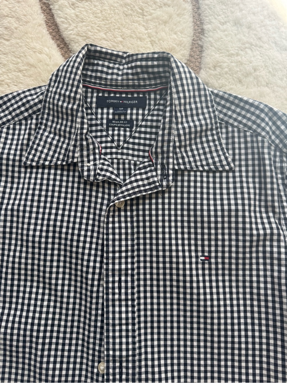 Tommy Hilfiger Men’s Navy & White Gingham Button-Down Shirt